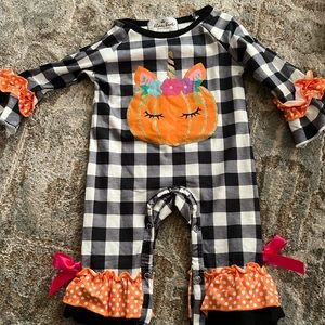 NWT 3-6 m  buffalo checked romper with unicorn pumpkin.  Marie Nicole Line sassy